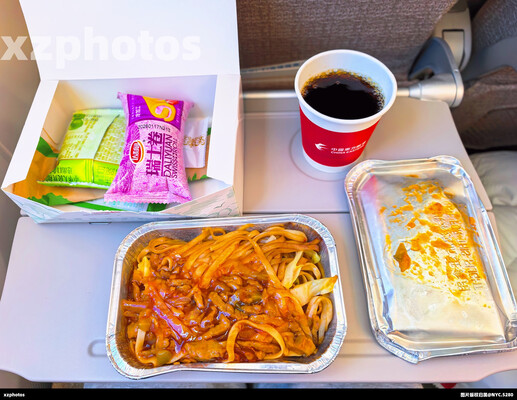 MU5384三亚-上海经济舱餐食