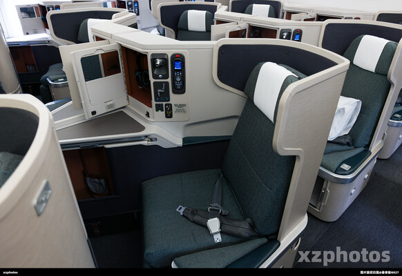 国泰77W尔雅商务舱
