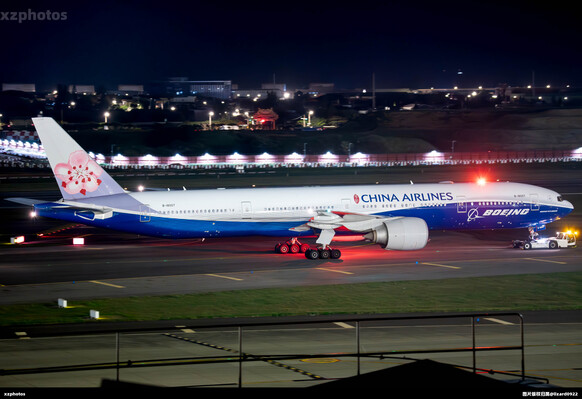 China Airlines B-18007