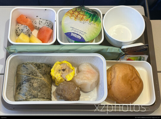 CX334  香港-北京首都  经济舱餐食