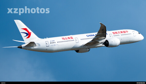 东云波音787在KMG起飞