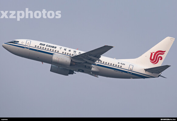 从奥运号到红牡丹，这抹雍容的中国红，曾是天津最美的风景。 再见，B-5211；再见，盛开在云端的国色天香