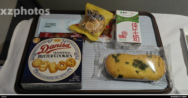 MU6176 伊宁-天府头等舱餐食