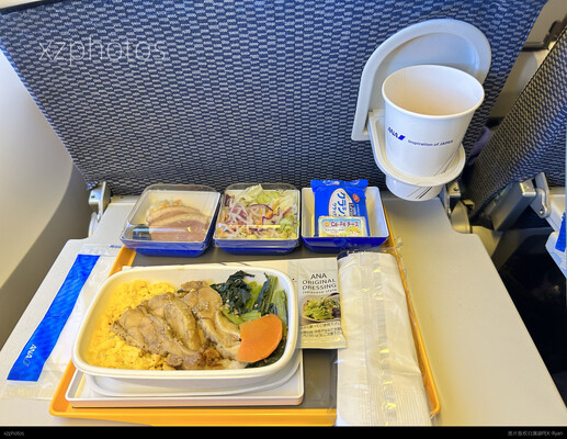 NH963 HND-PEK 经济舱餐食
