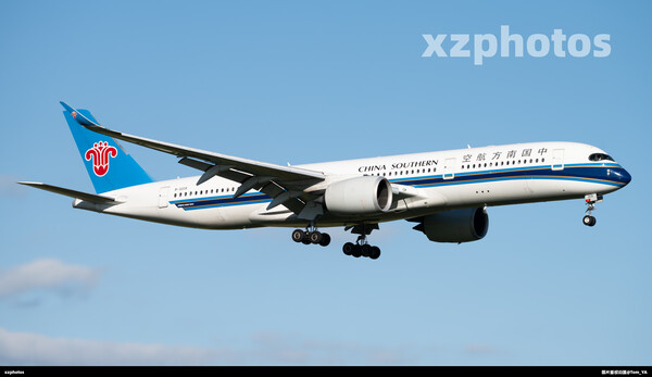 南航A359 B32CR 降落奥克兰机场