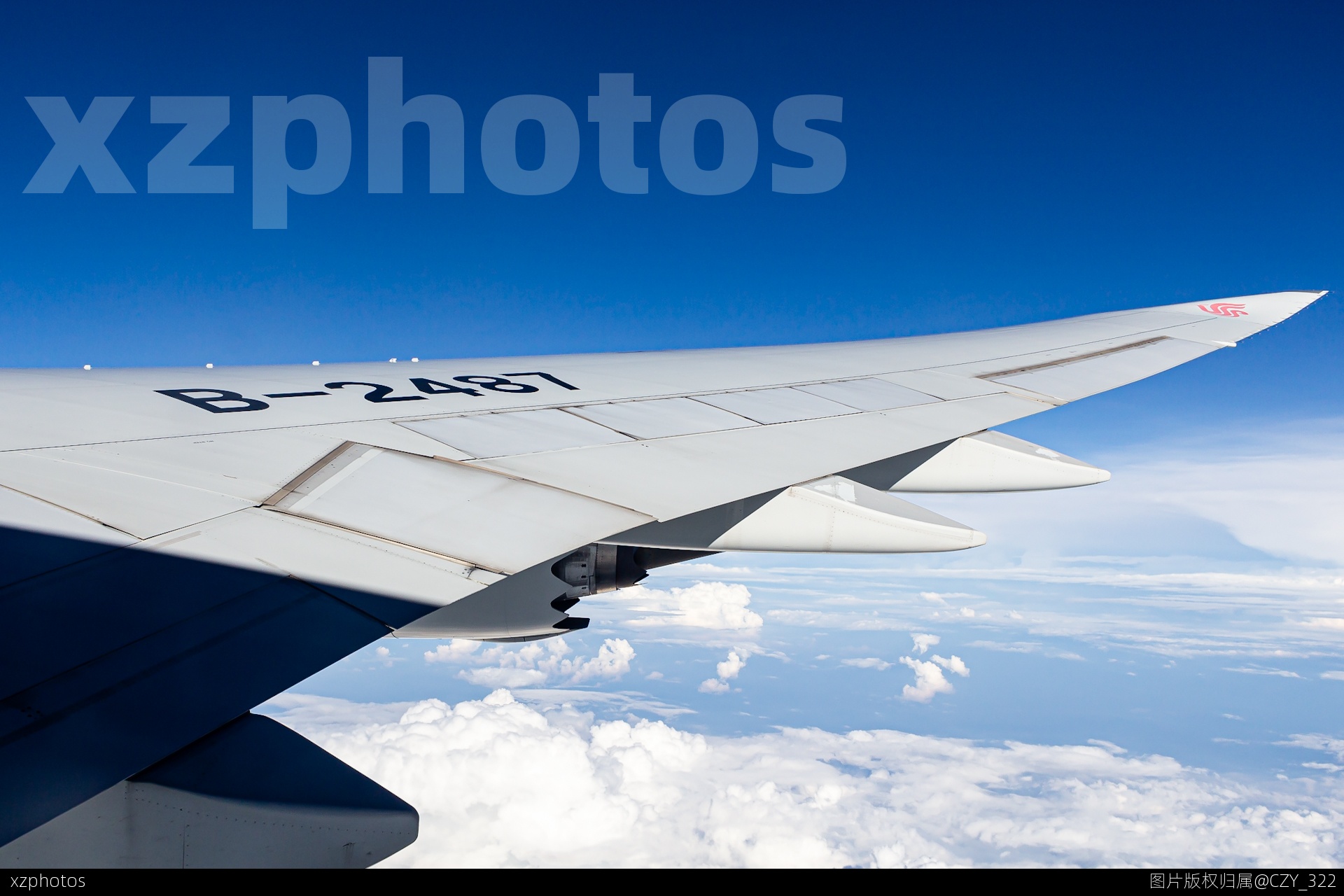 国航748在空中