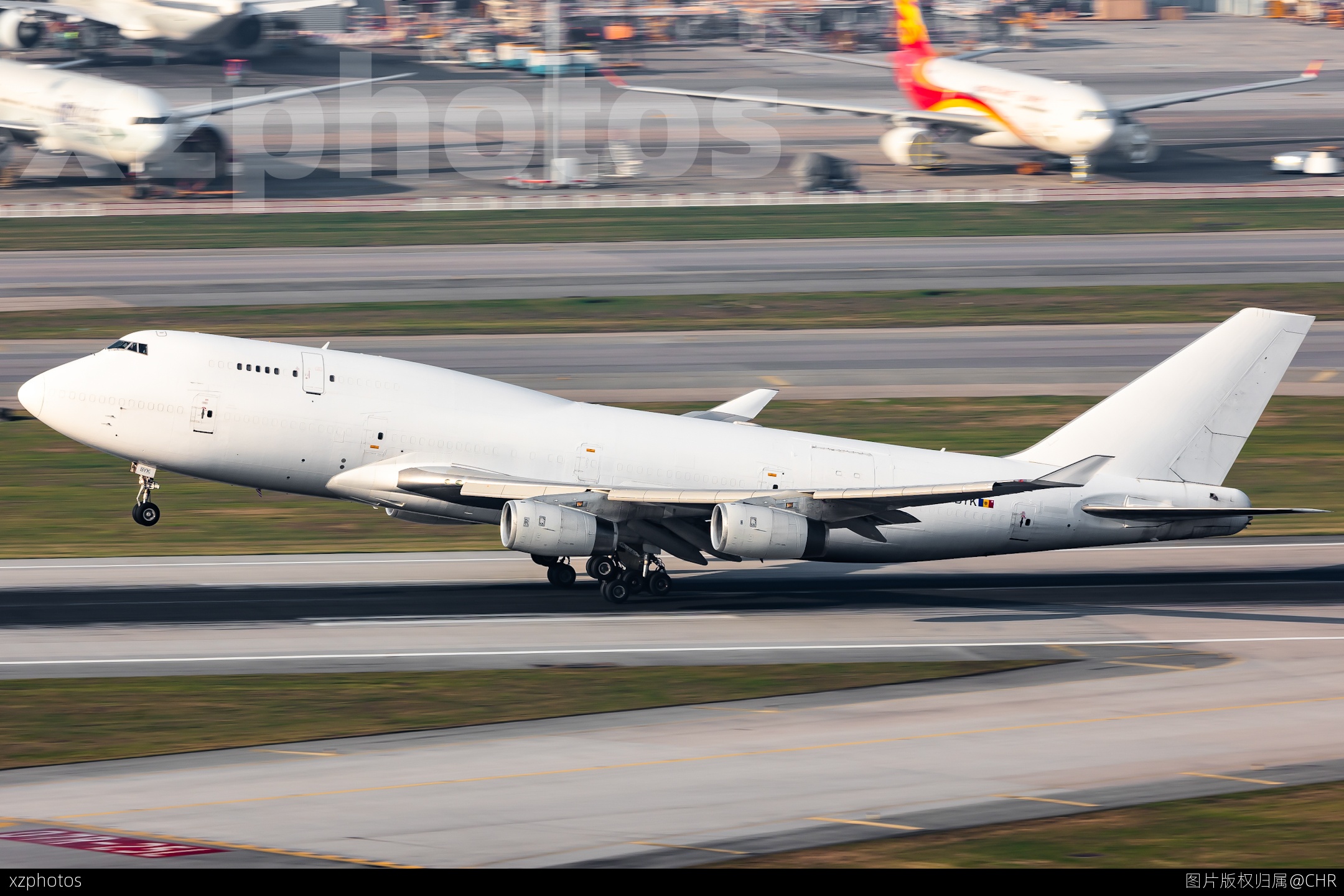 T84706 HKG-RUH