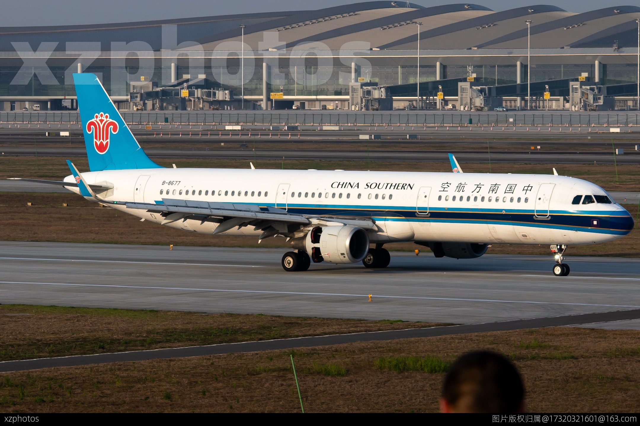 B-8677