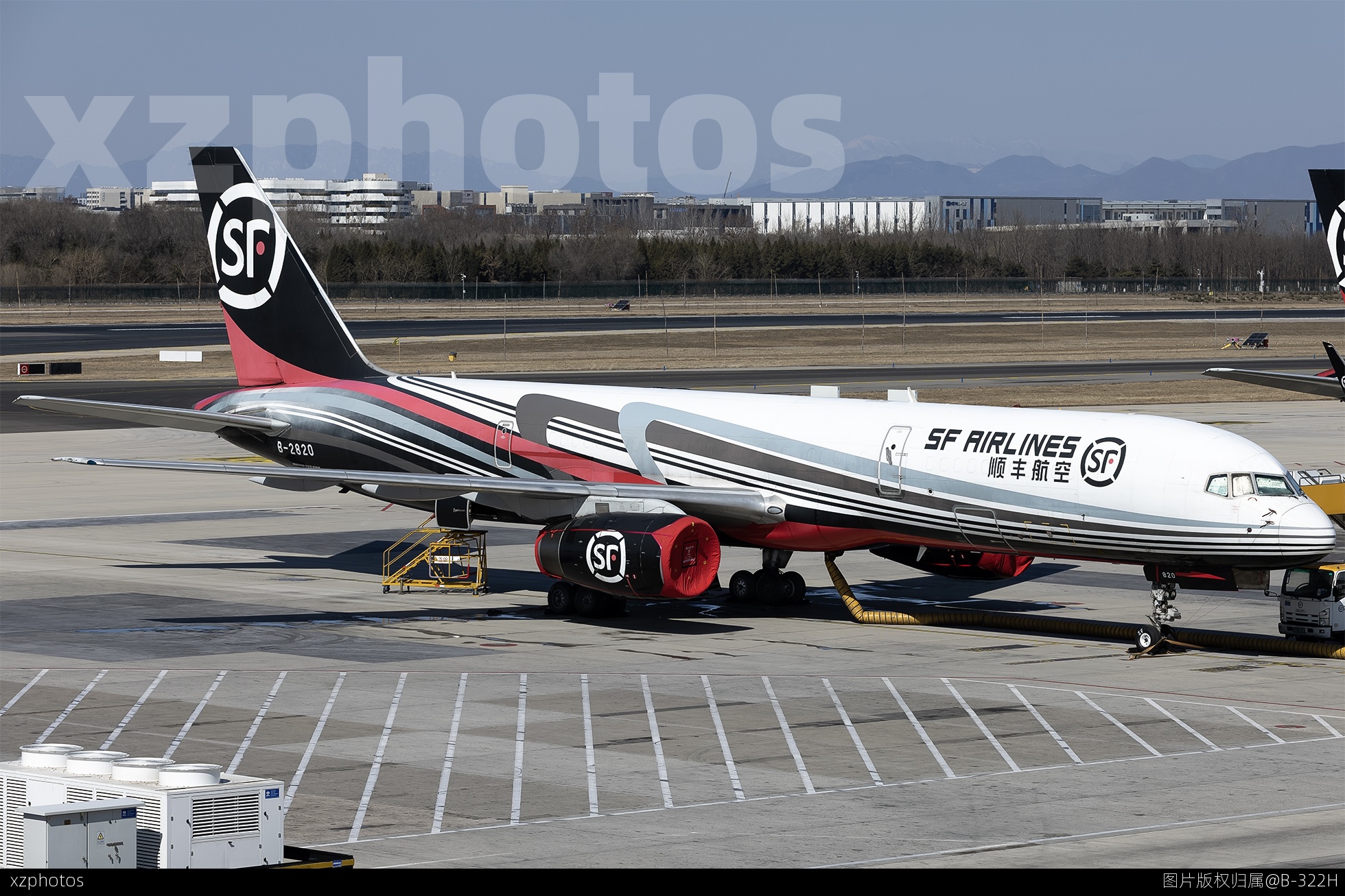 顺丰快递航空波音757