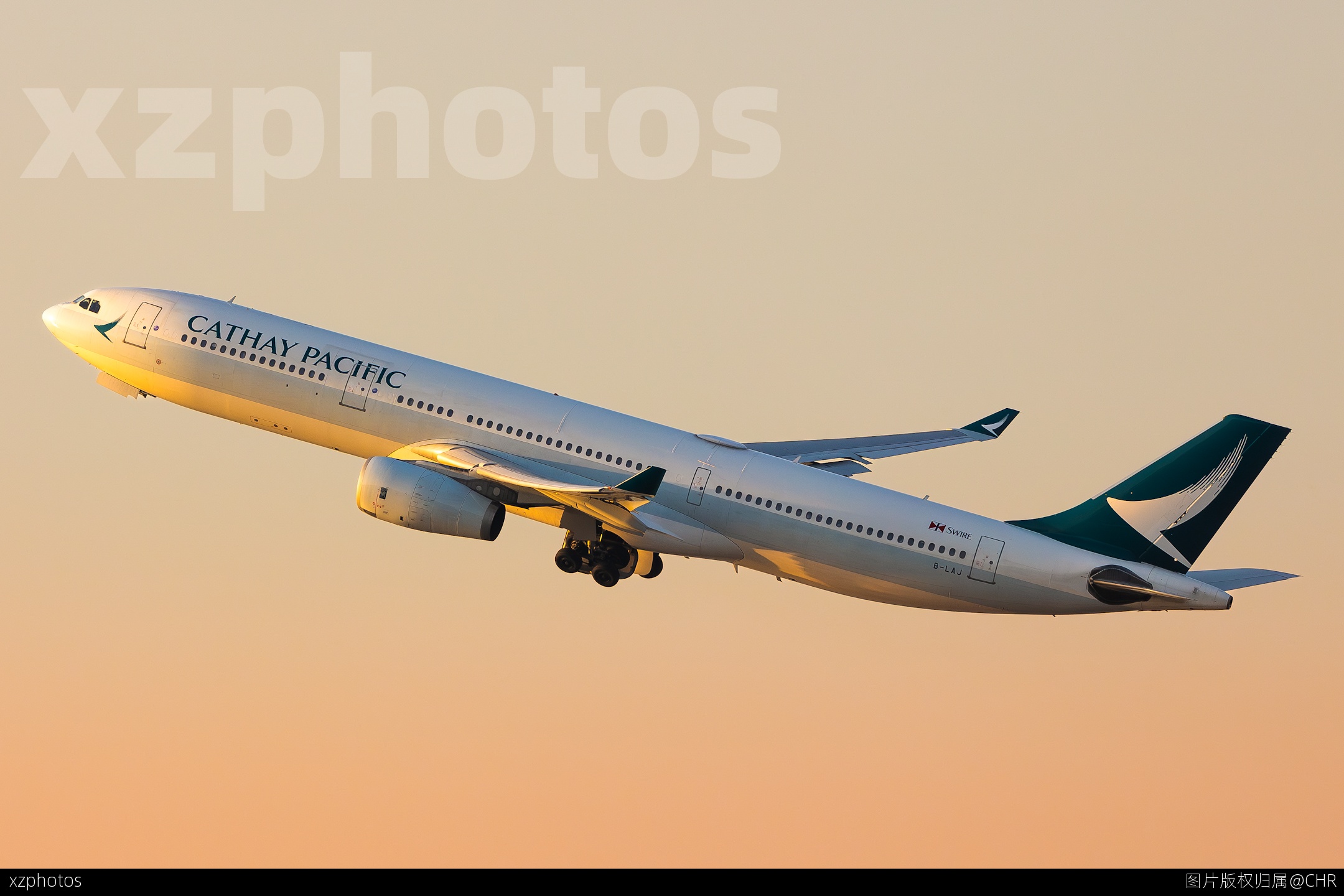 CX729 HKG-KUL