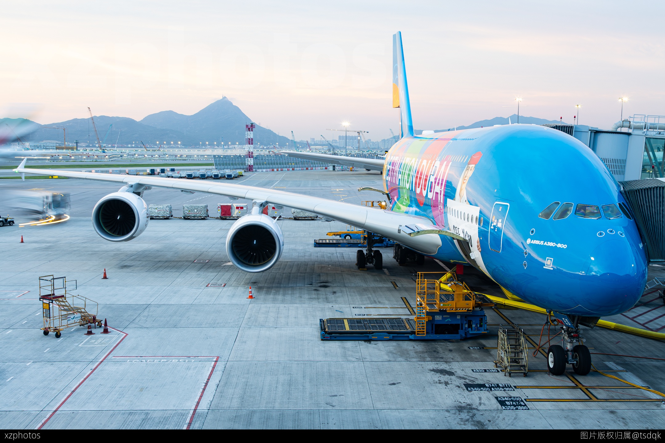 A6-EES