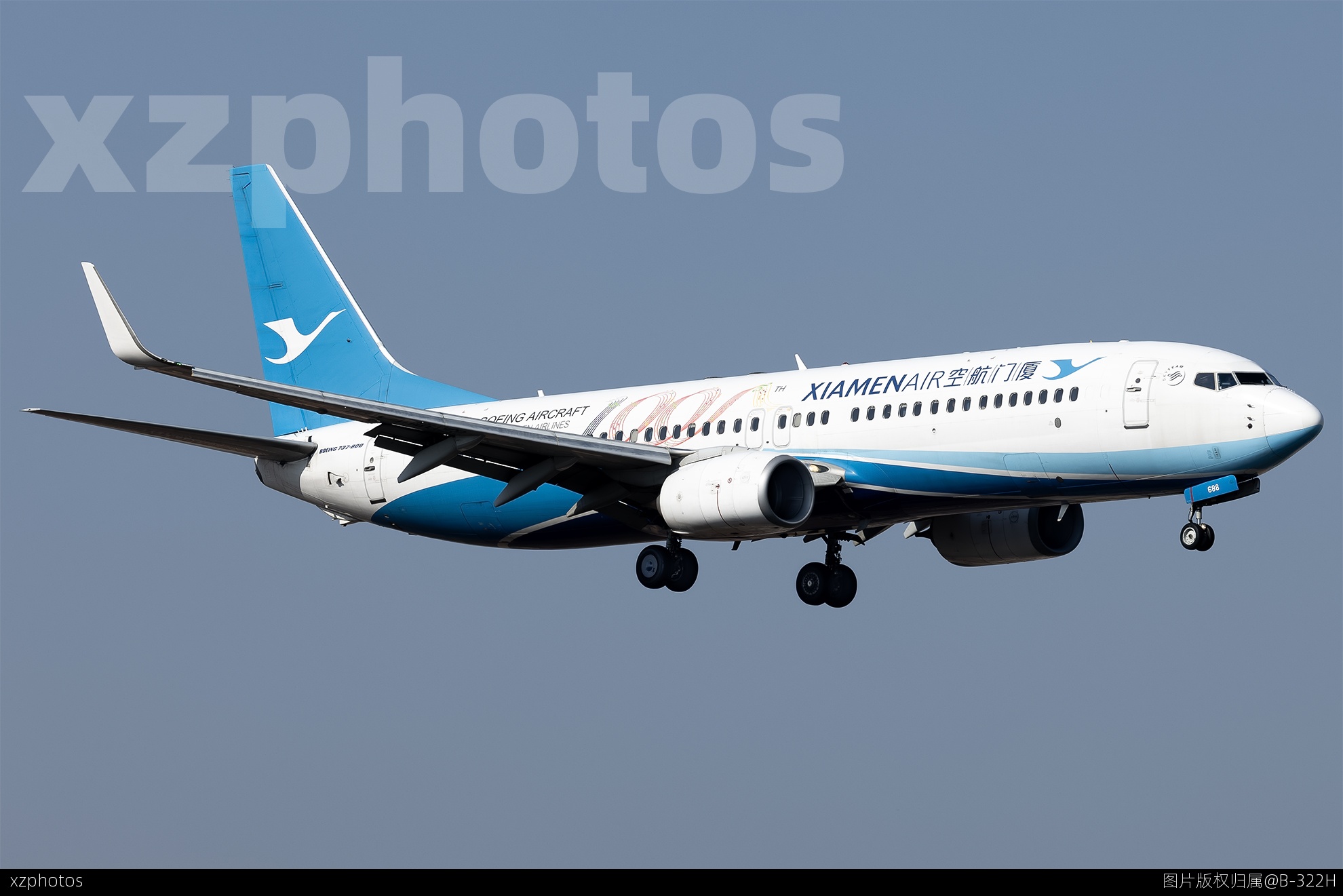 厦门航空100架B-5688