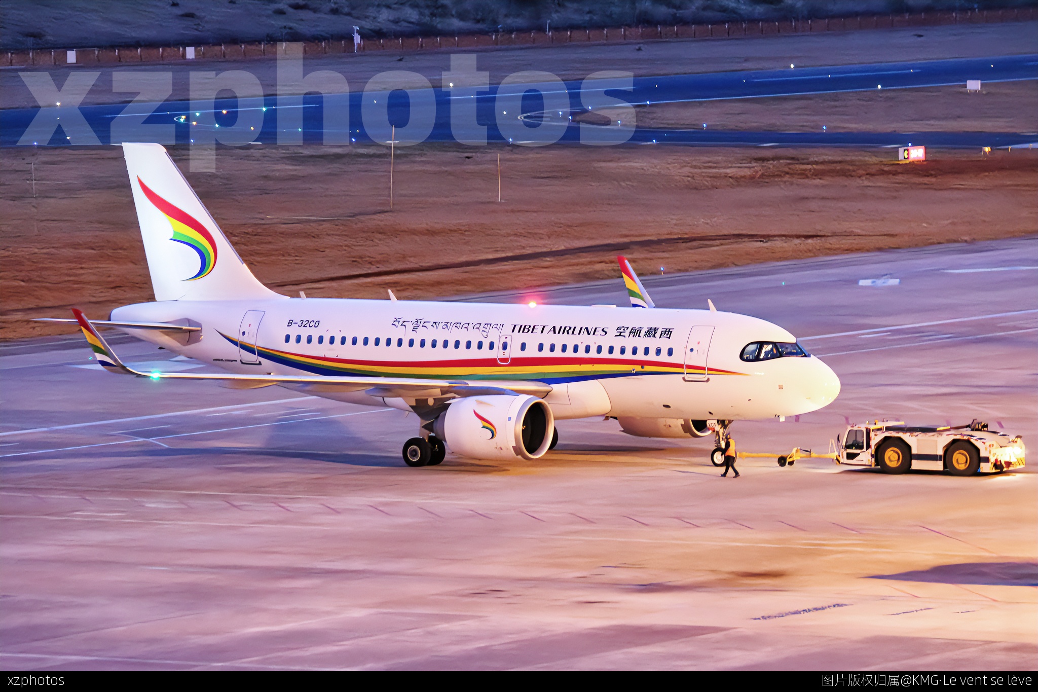 西藏航空A319-153N
