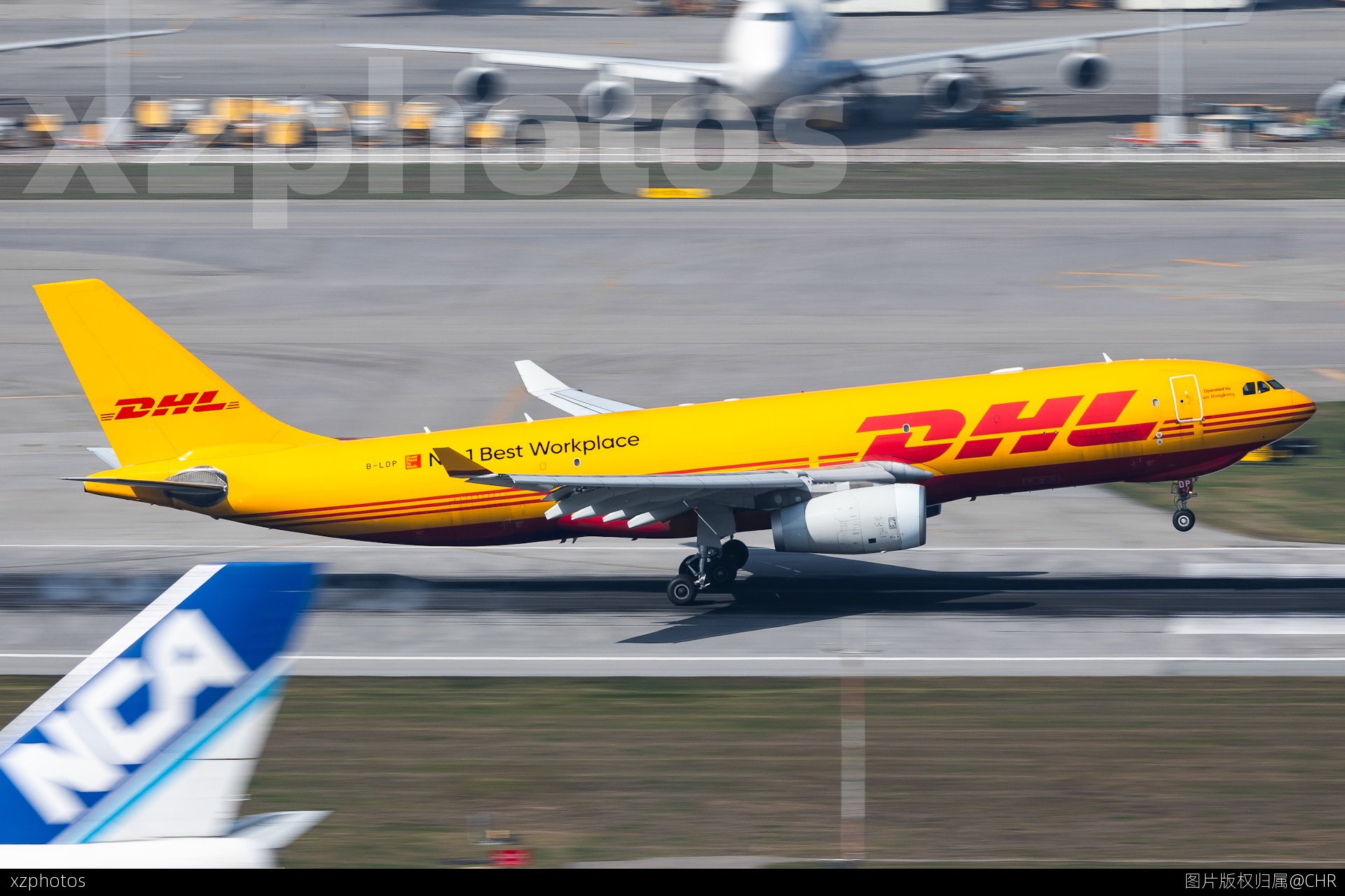 LD8076 SYD-HKG