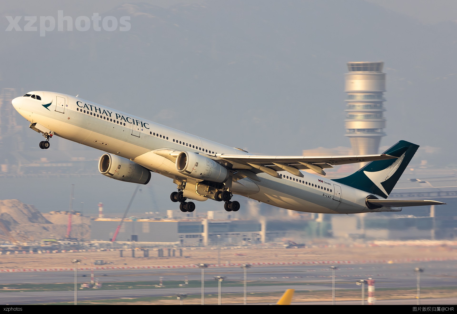 CX962 HKG-HGH