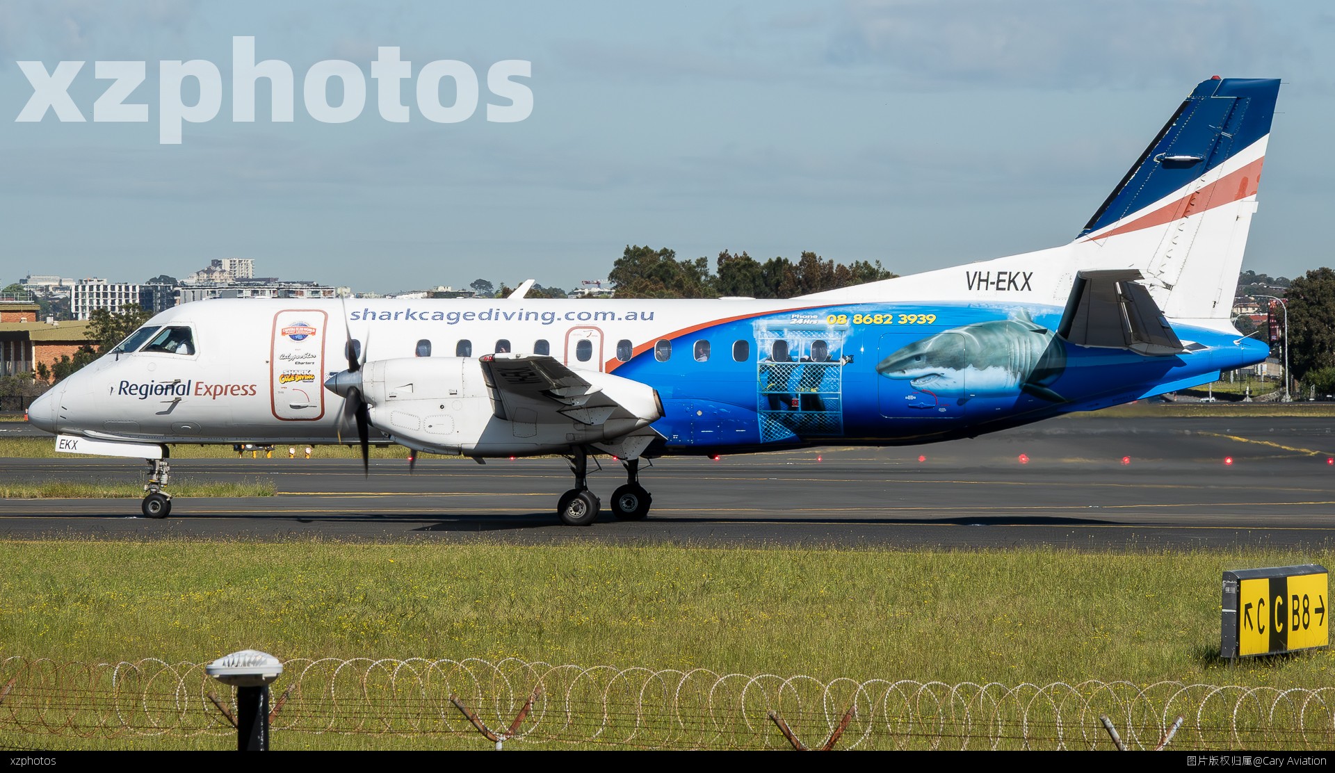 VH-EKX