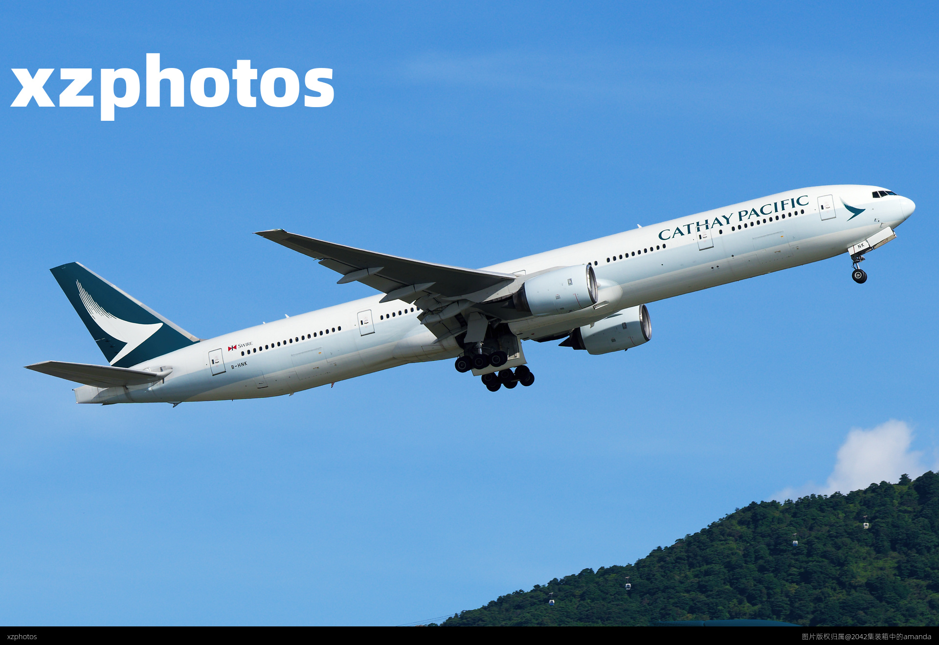 Cathay Pacific B773 takeoff