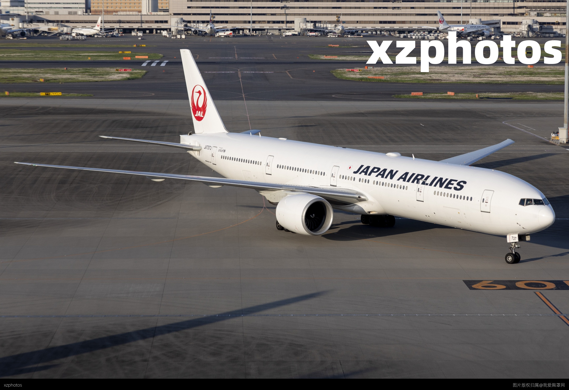 JA737J
