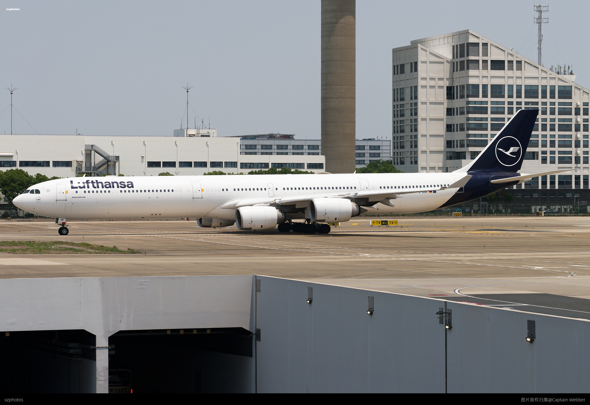 D-AIHF
