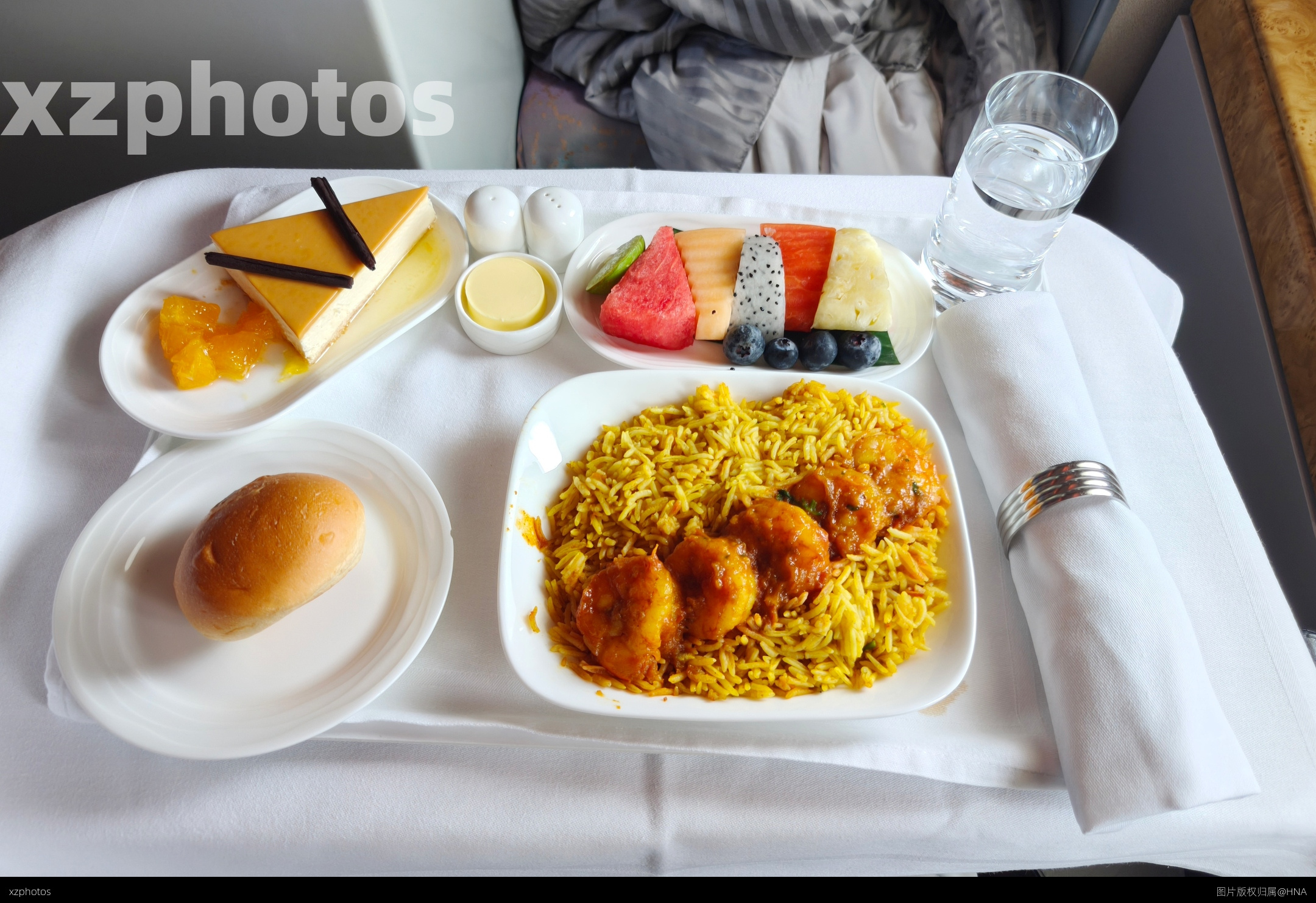 EK384, BKK~HKG