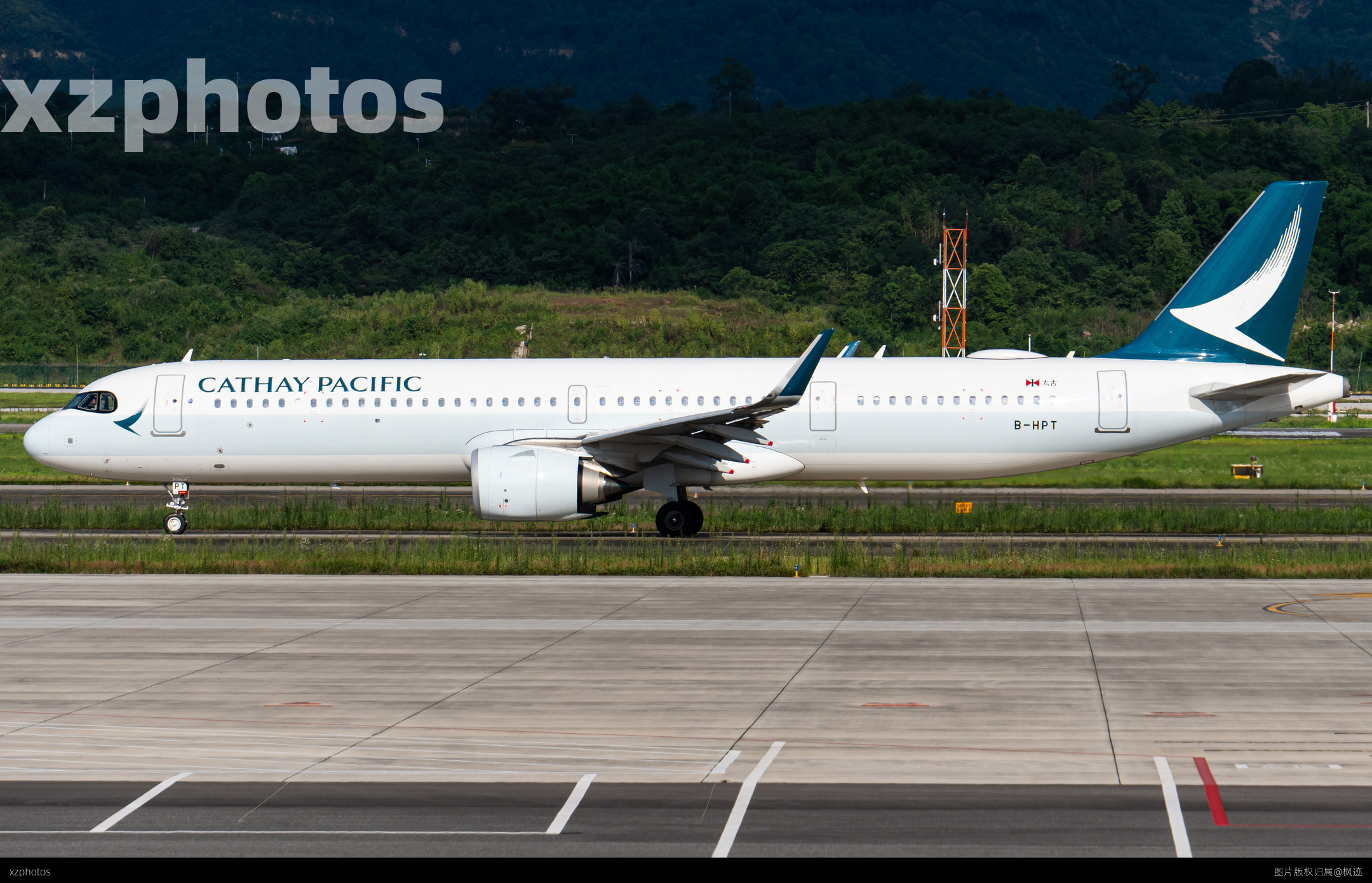 国泰A321neo滑行