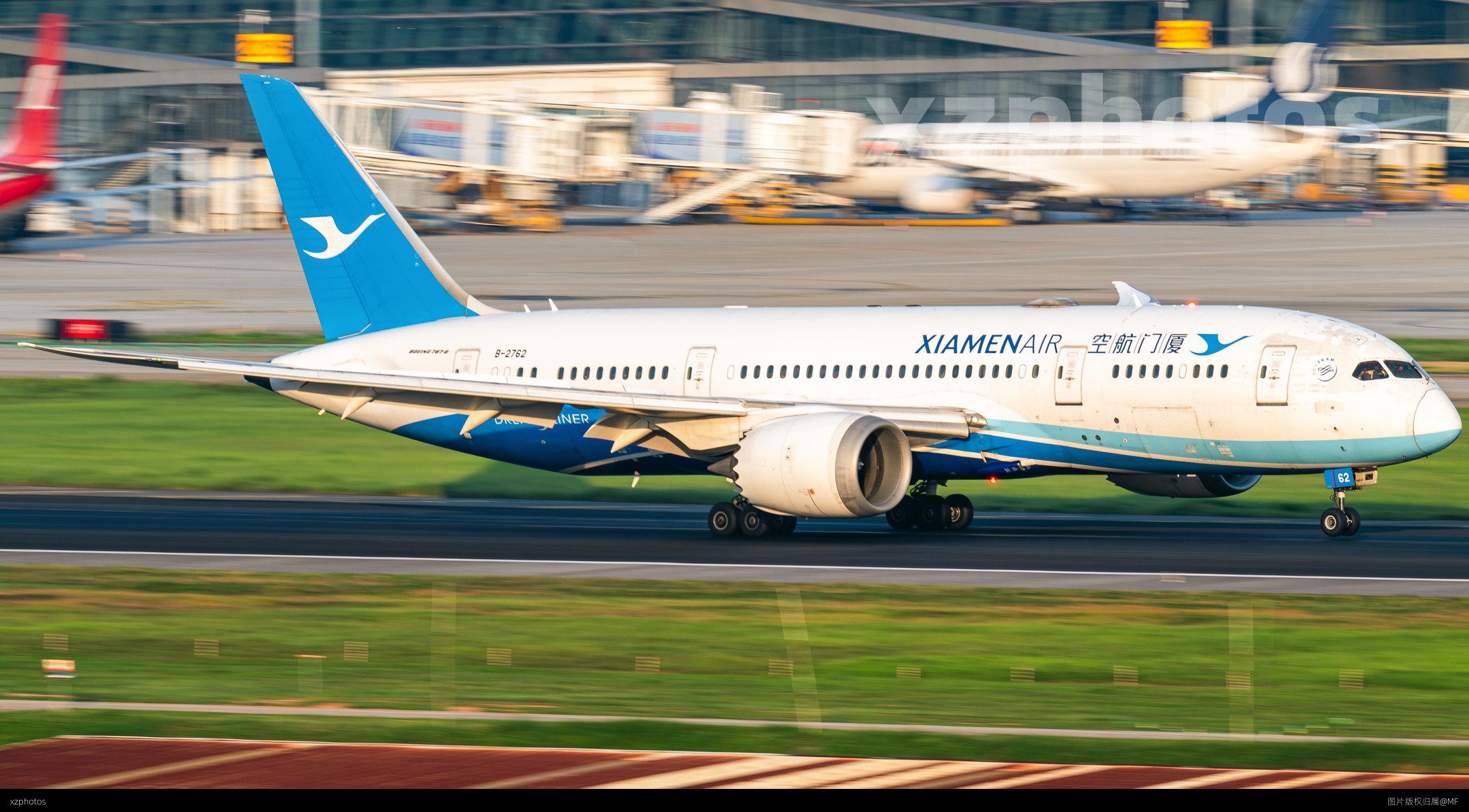 787