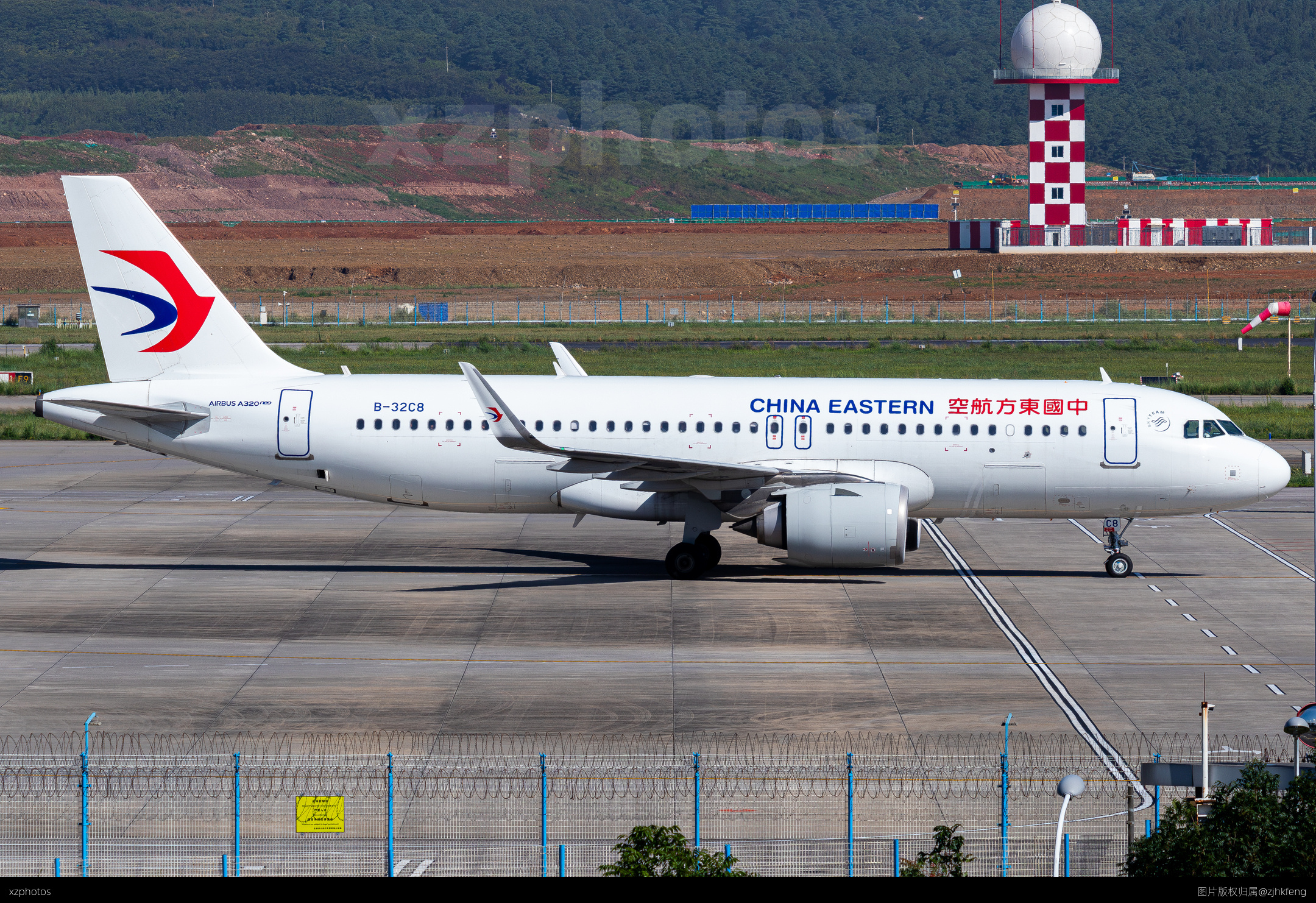 东方航空320在昆明长水