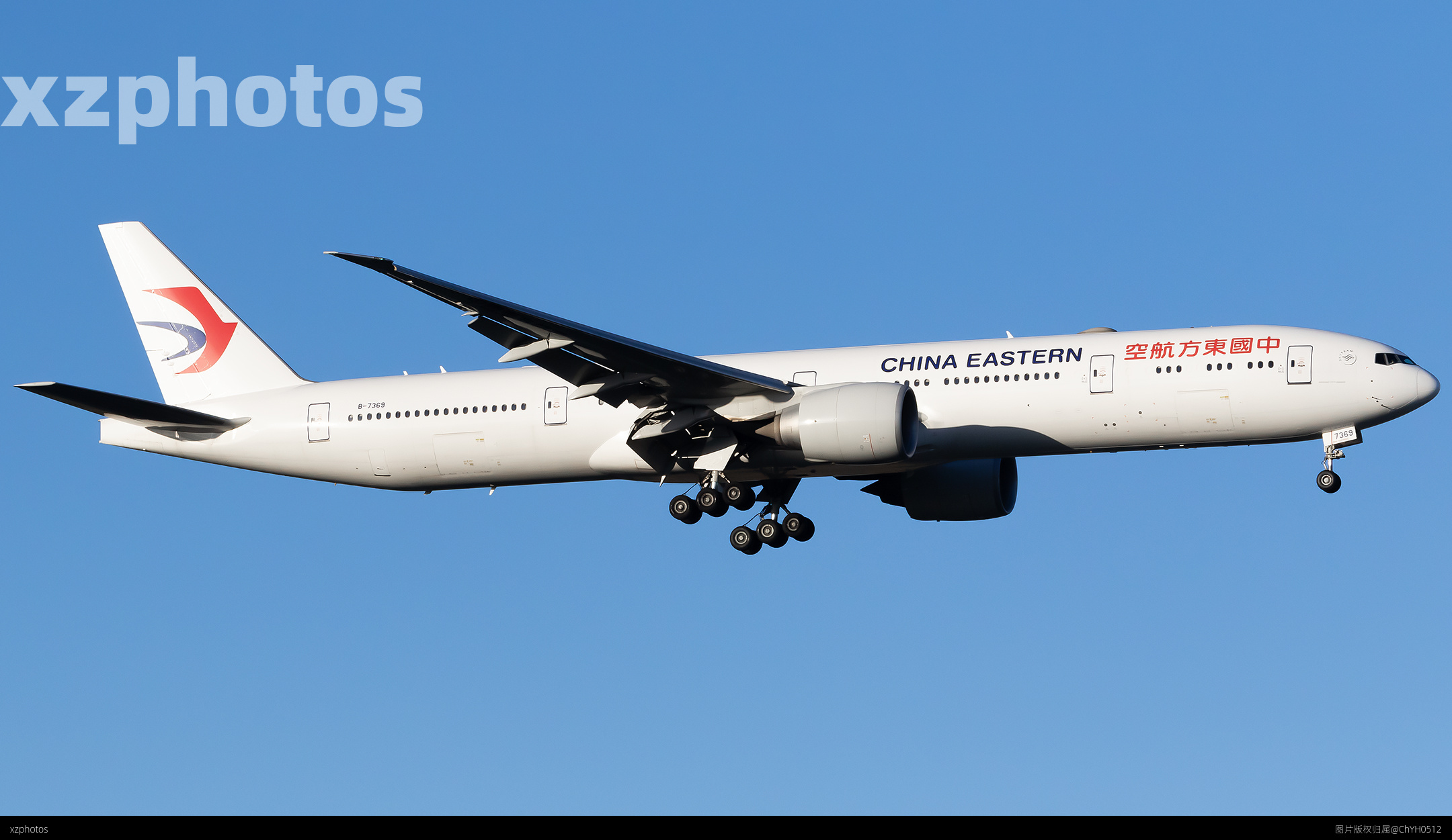 China Eastern Airlines B777-300ER B-7369