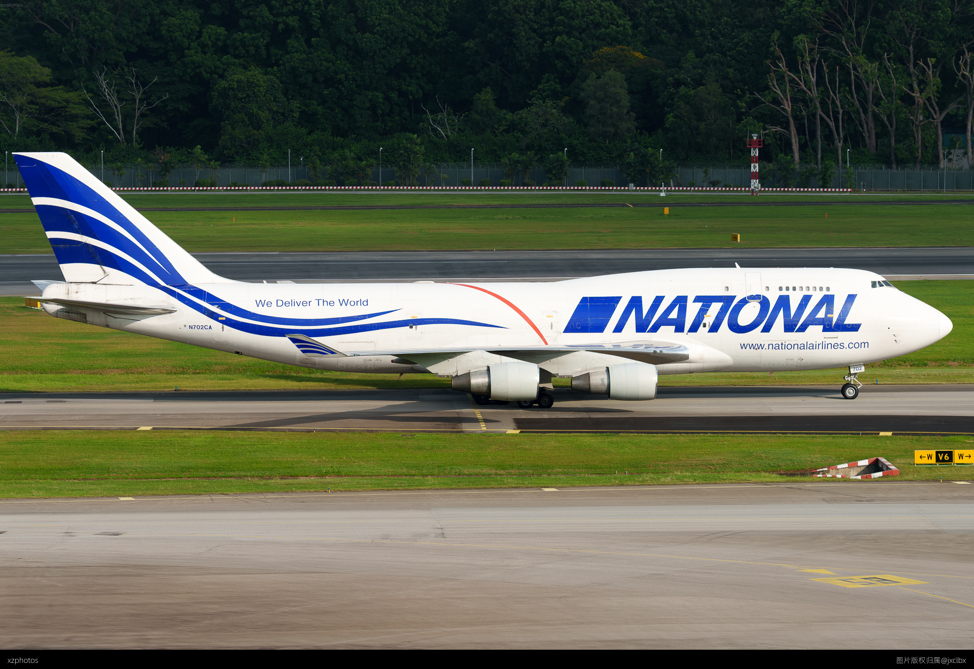 N702CA