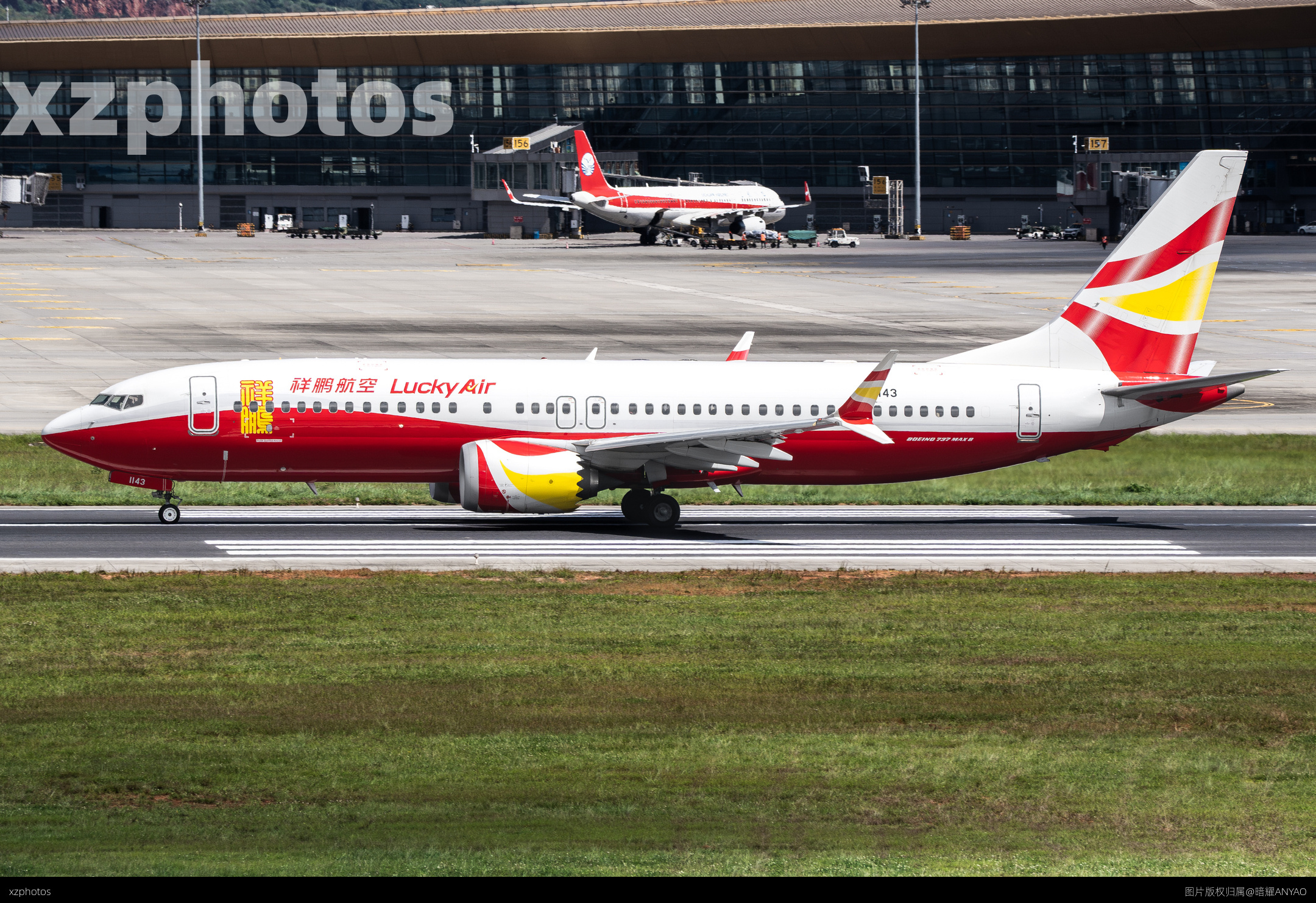 祥鹏737max8滑跑