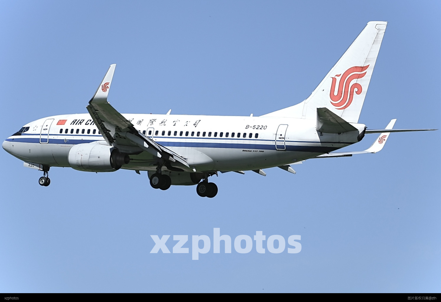 737