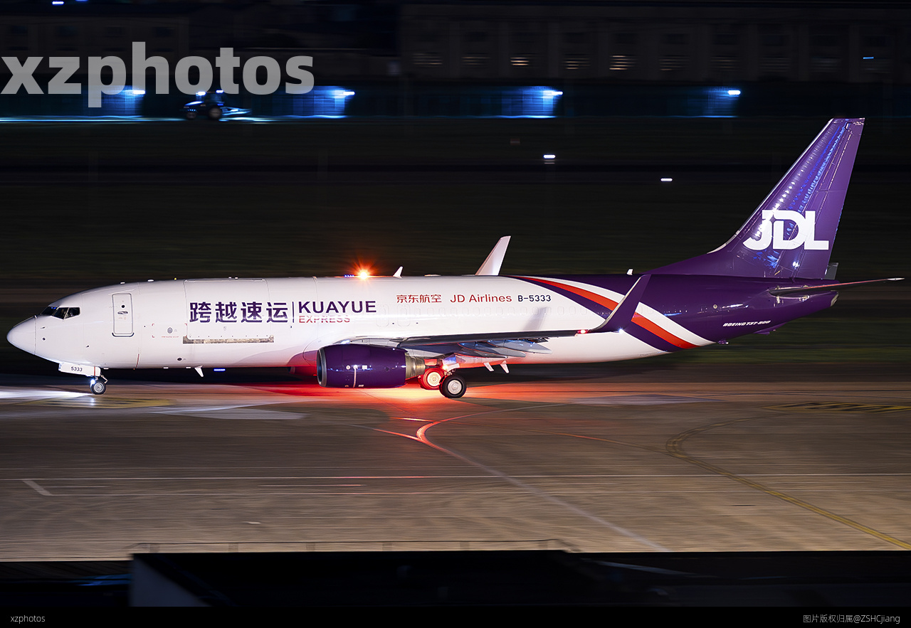 737