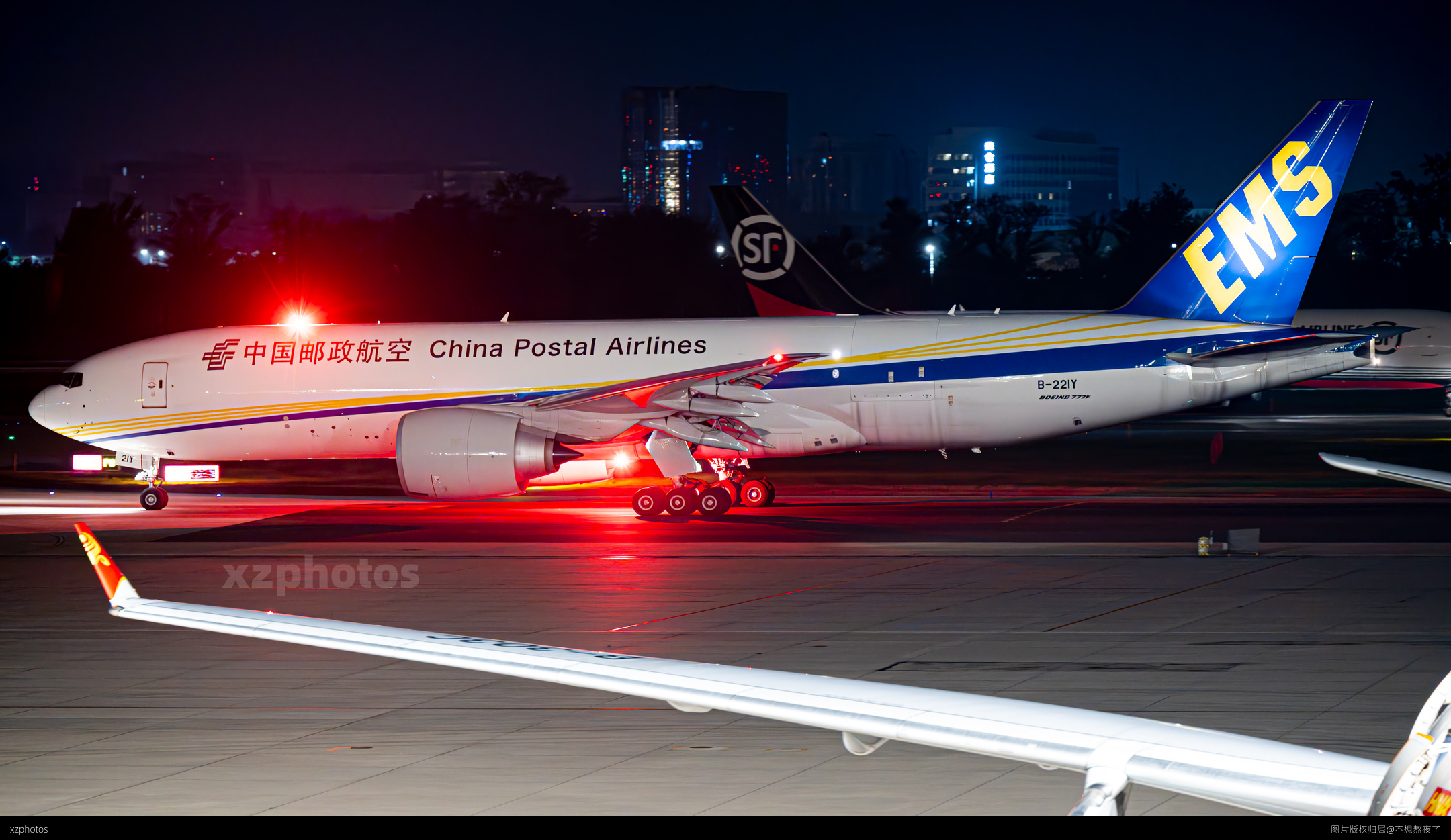 b-22IY