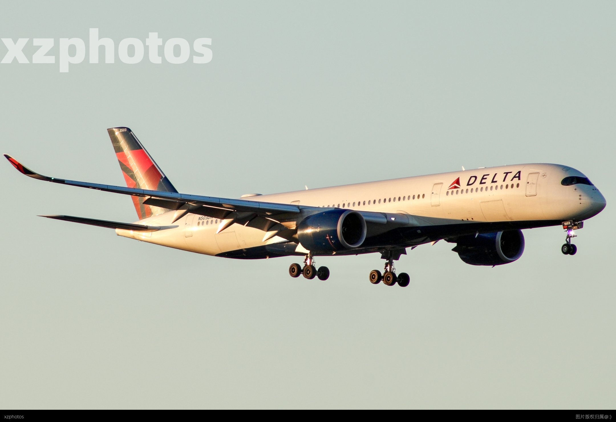 Delta A350 landing