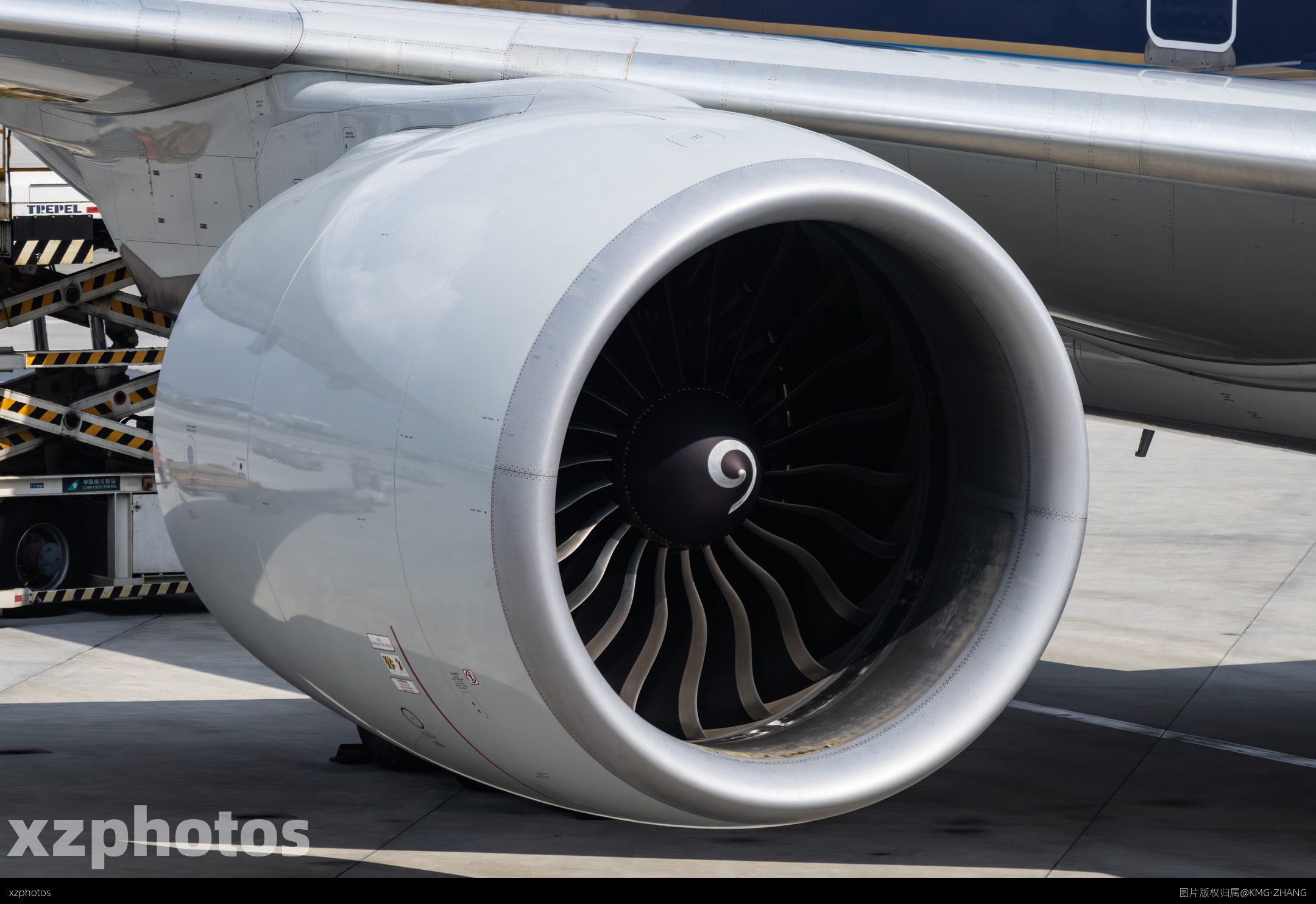 GE90