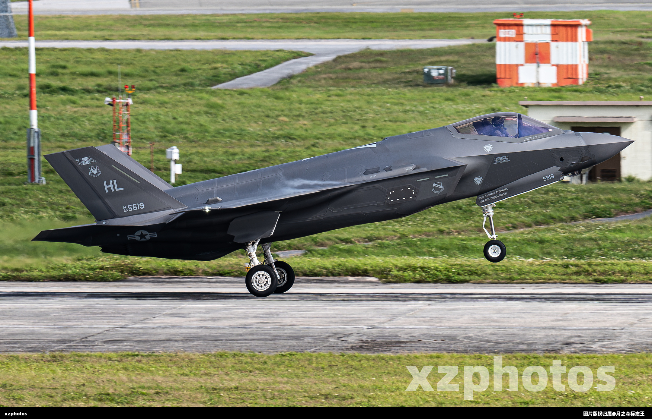 F-35在嘉手納空軍基地