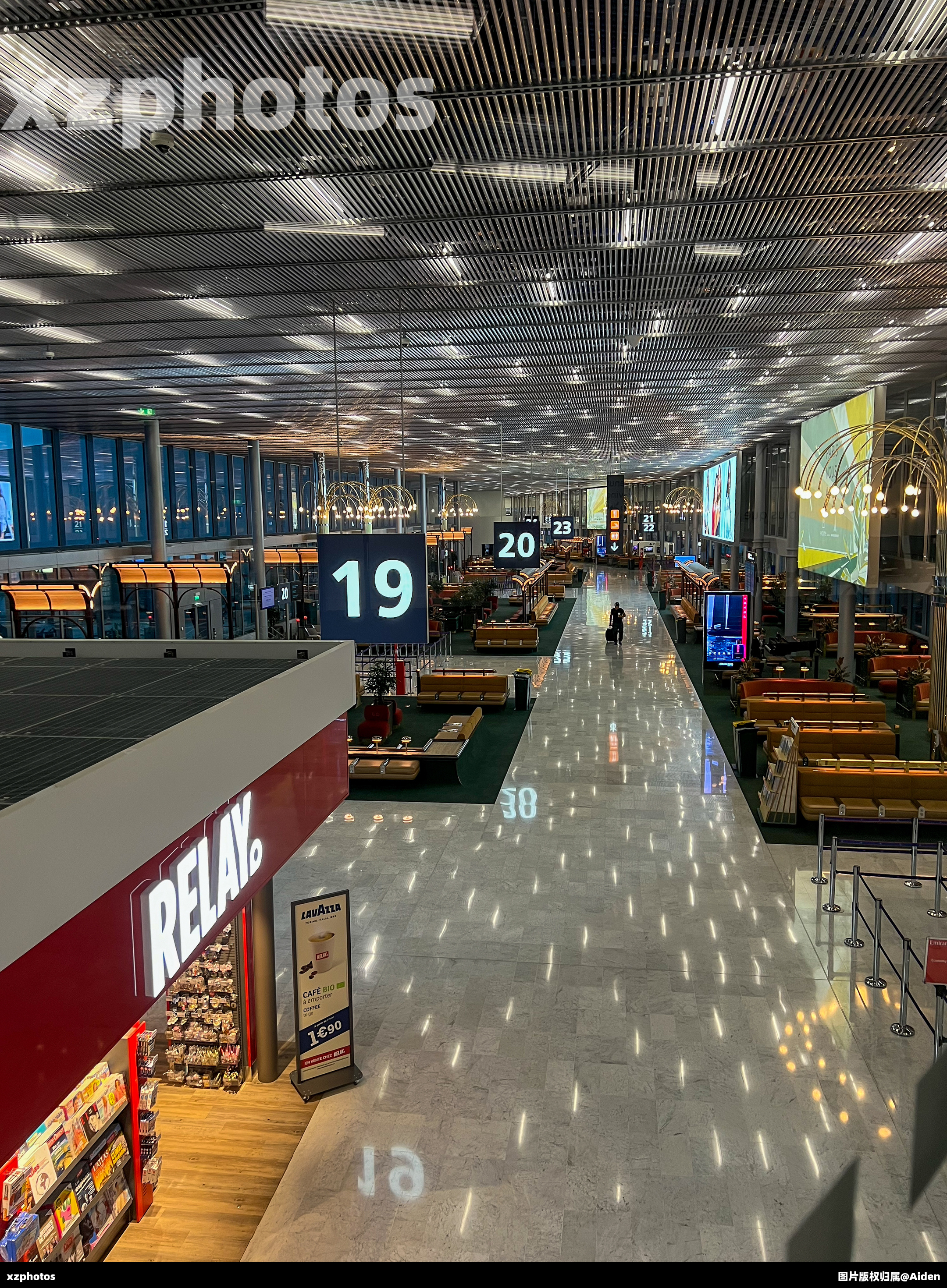 巴黎戴高乐机场T1航站楼