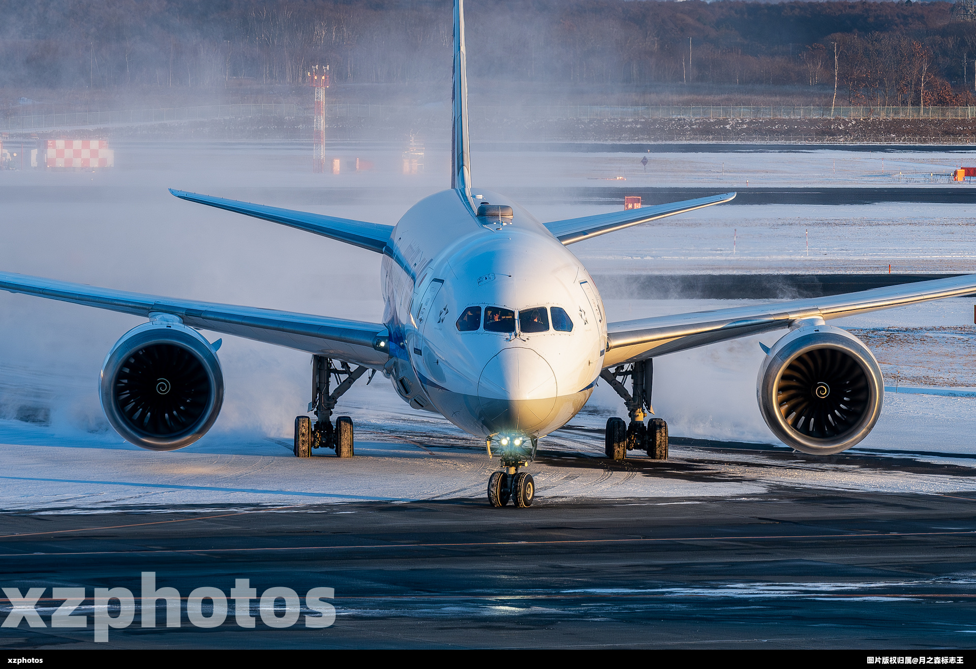 吹雪，发动机金光