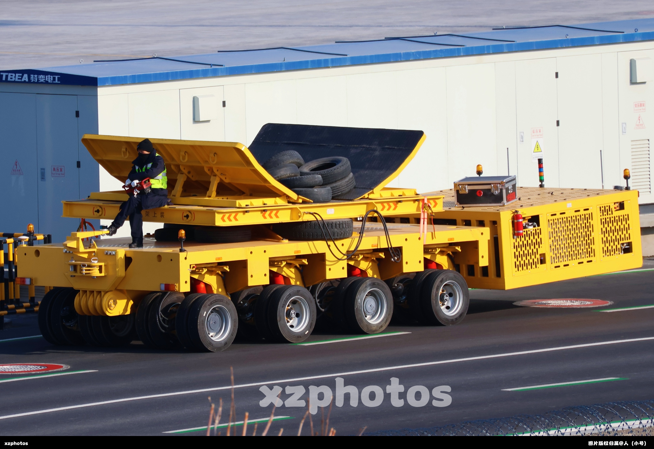天山机场地勤车辆