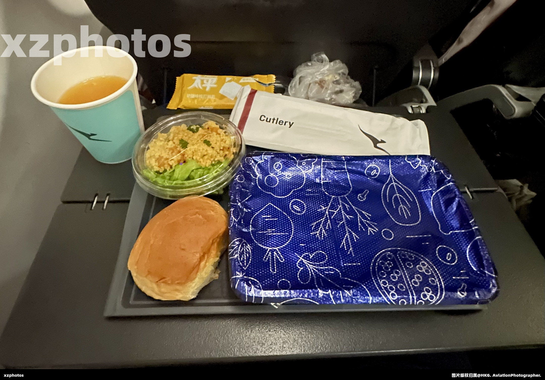 PF128 香港-悉尼 经济舱餐食