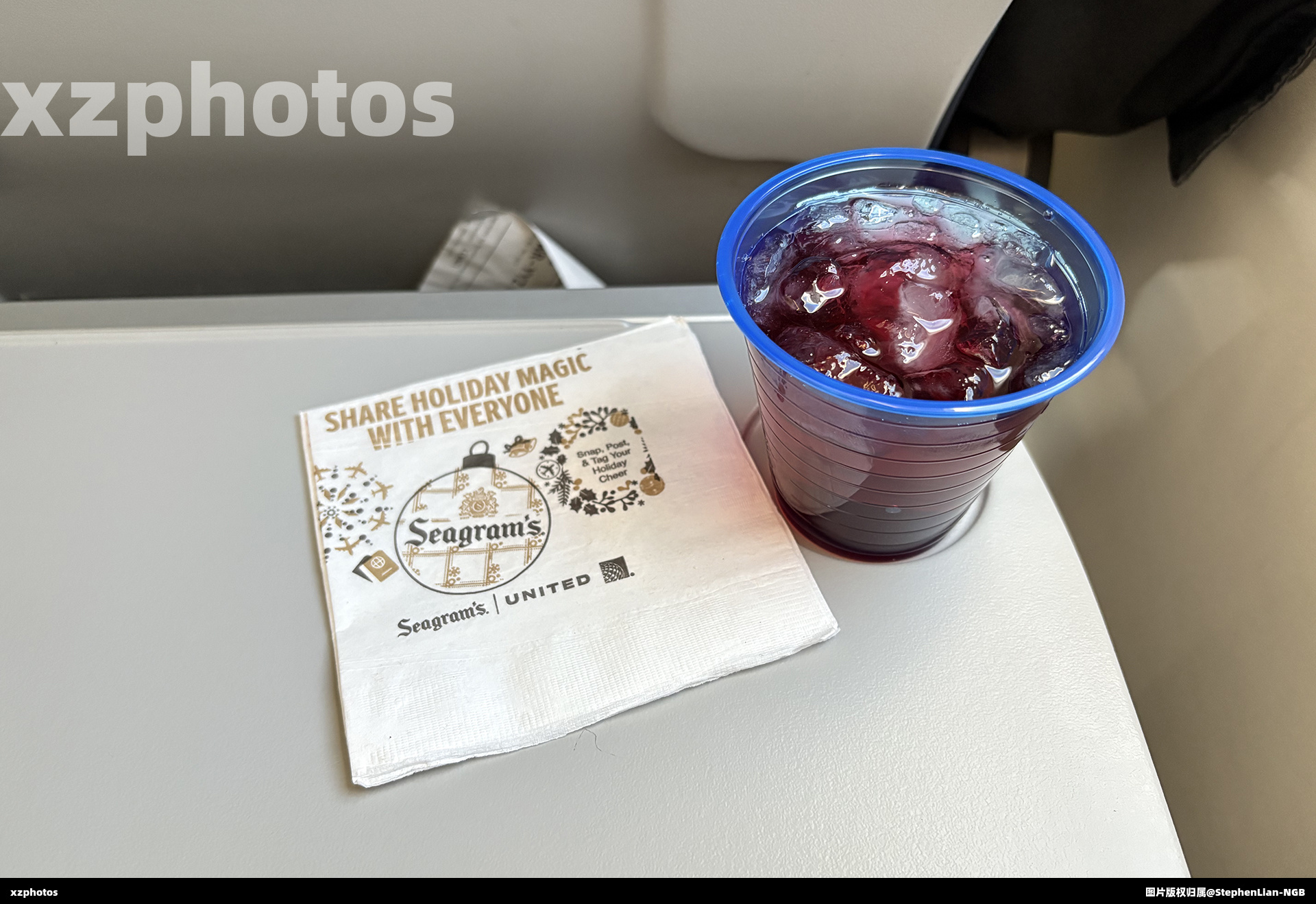 UA3400 纽瓦克--多伦多餐食