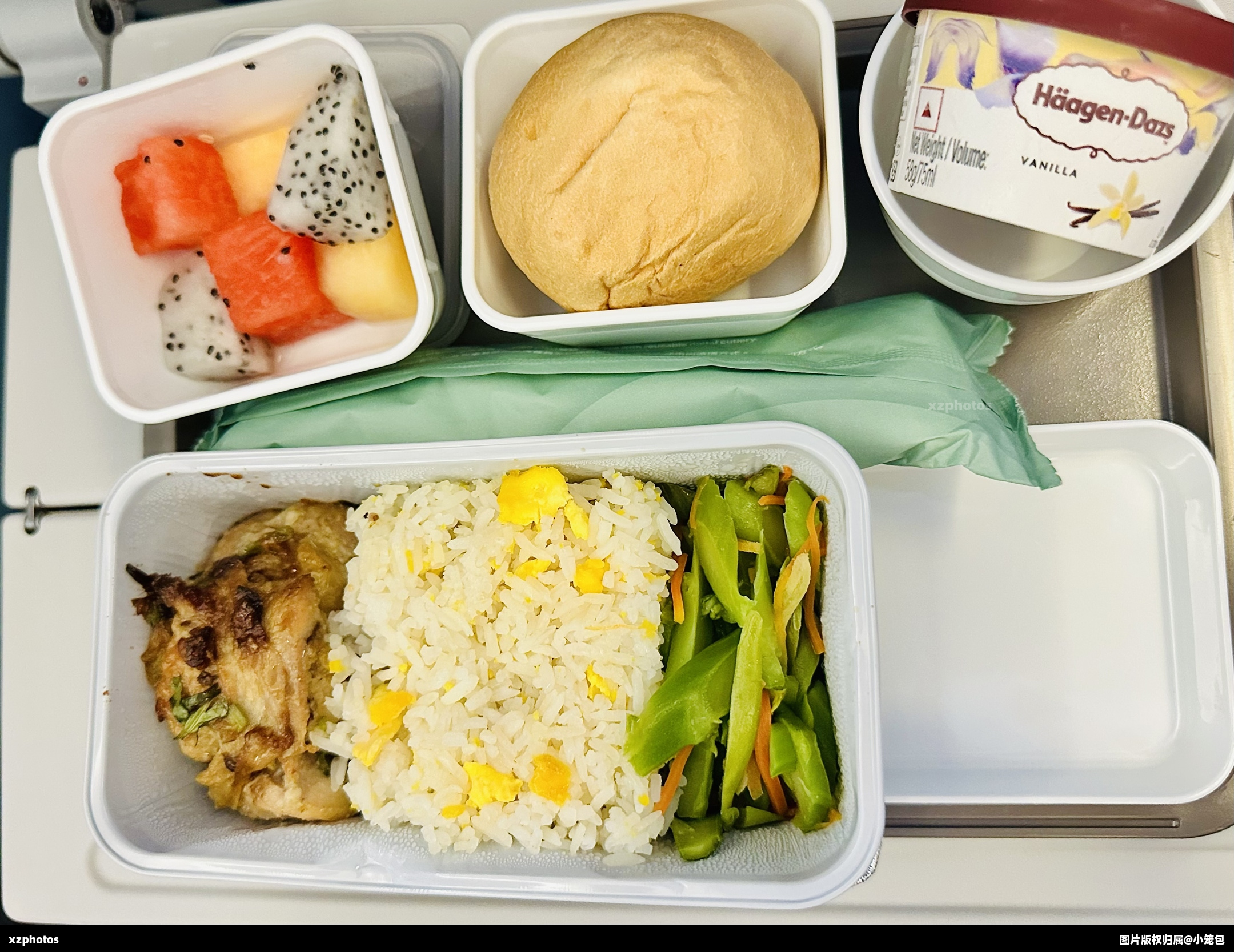 CX380香港-浦东 经济舱餐食