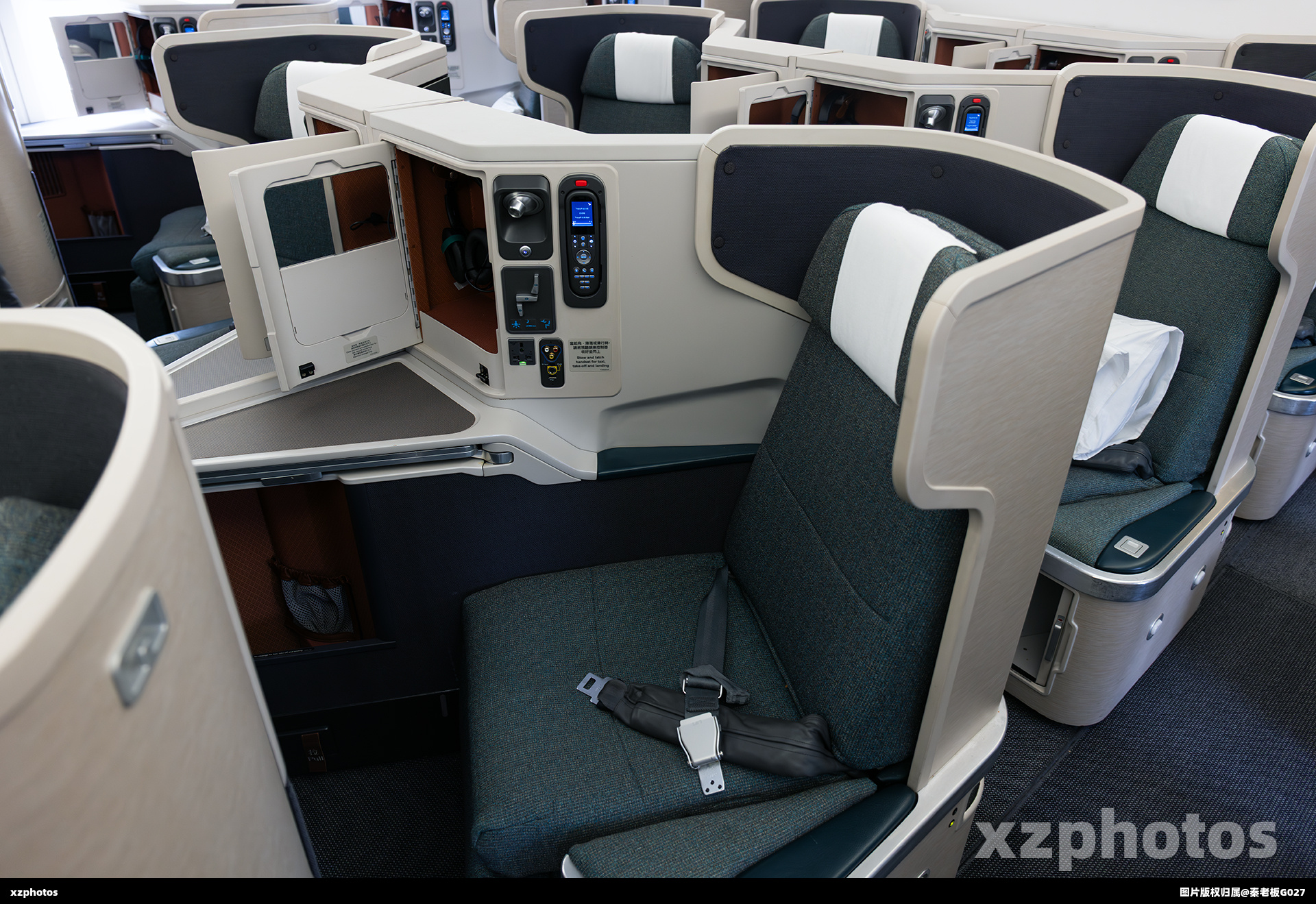 国泰77W尔雅商务舱
