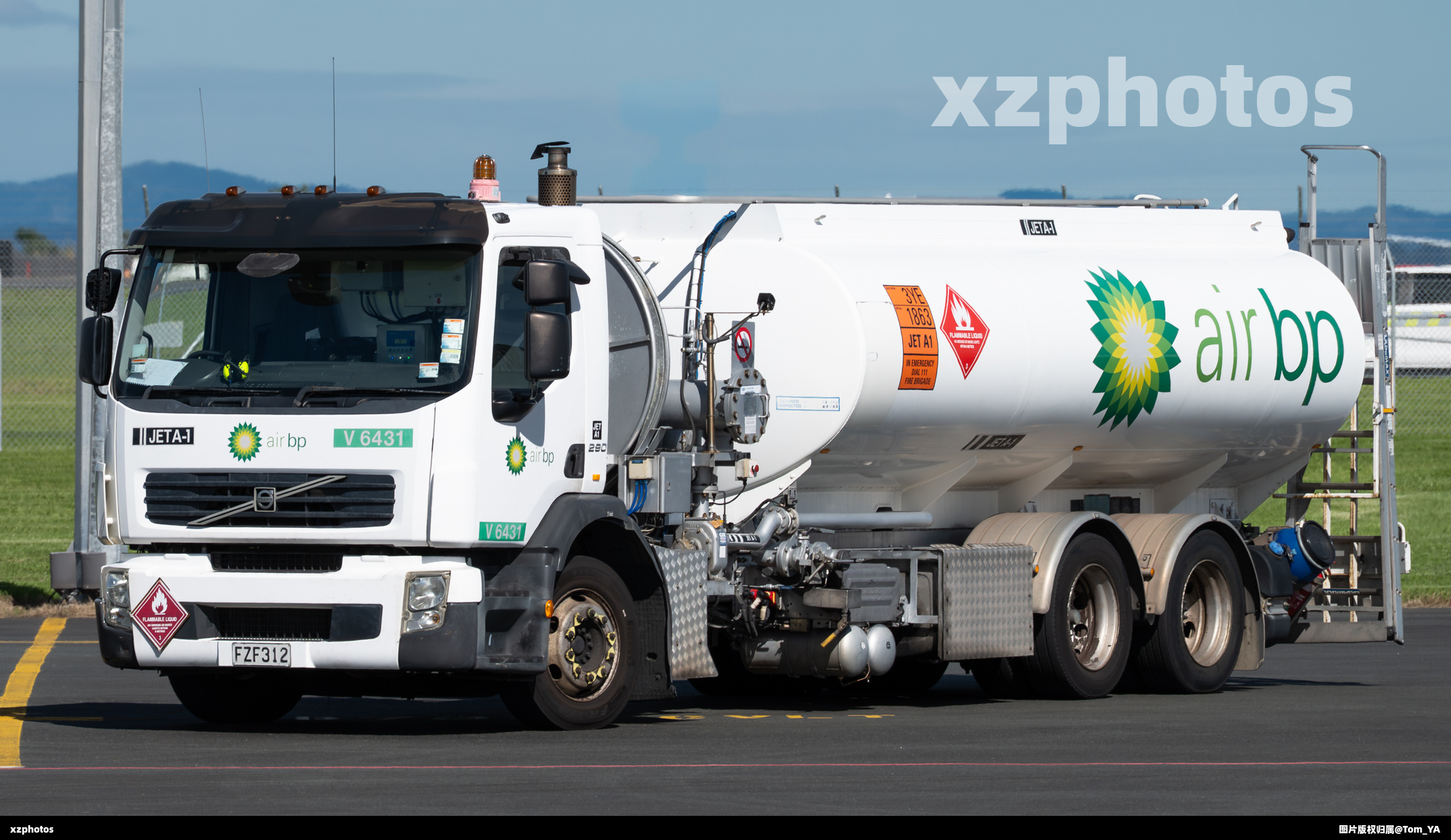 奥克兰机场沃尔沃加油车